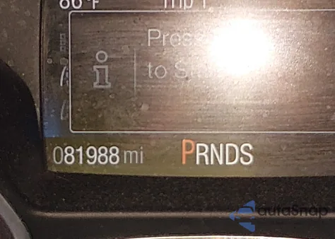 2017 Ford Escape Titanium z USA, uszkodzony, nr VIN 1FMCU9JDXHUD70895